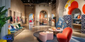 Commercial furniture transport and installation services